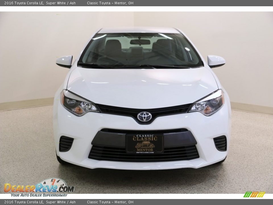 2016 Toyota Corolla LE Super White / Ash Photo #2