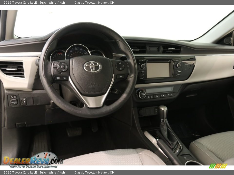 2016 Toyota Corolla LE Super White / Ash Photo #6