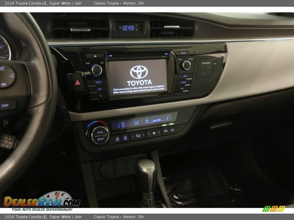 2016 Toyota Corolla LE Super White / Ash Photo #9