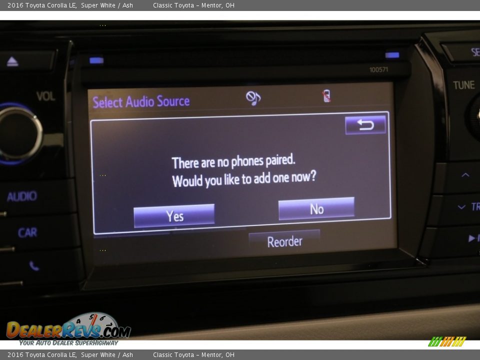 2016 Toyota Corolla LE Super White / Ash Photo #11