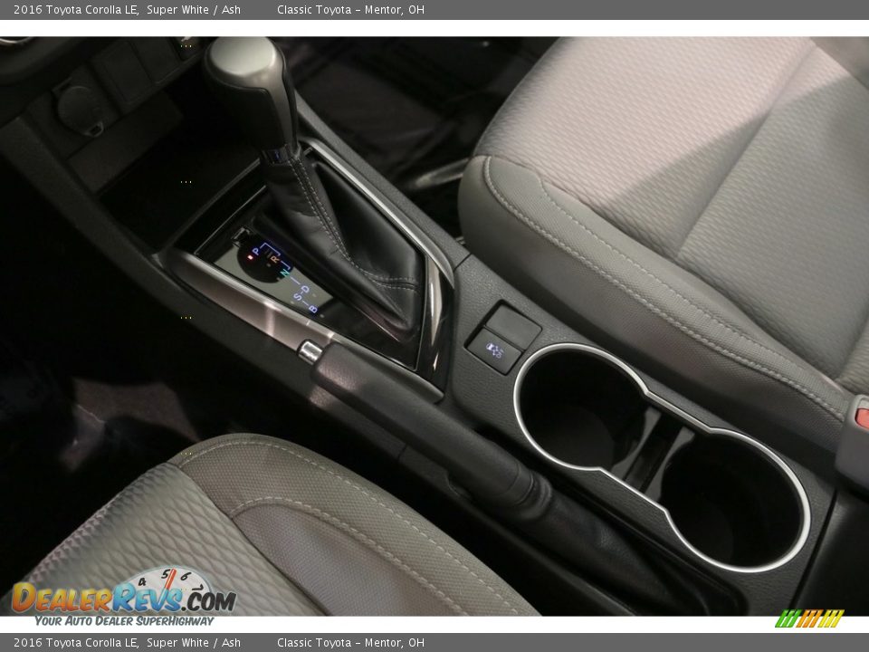 2016 Toyota Corolla LE Super White / Ash Photo #12