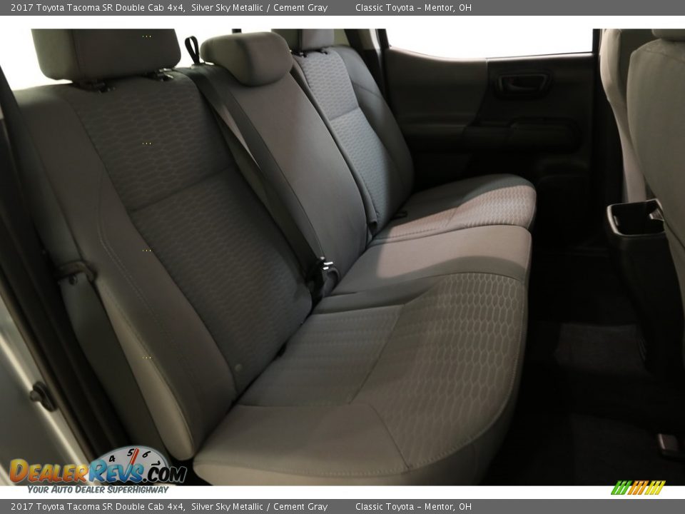 2017 Toyota Tacoma SR Double Cab 4x4 Silver Sky Metallic / Cement Gray Photo #15