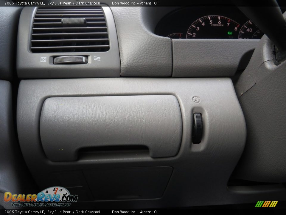 2006 Toyota Camry LE Sky Blue Pearl / Dark Charcoal Photo #33