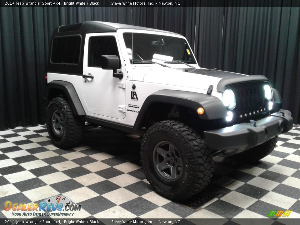 2014 Jeep Wrangler Sport 4x4 Bright White / Black Photo #4