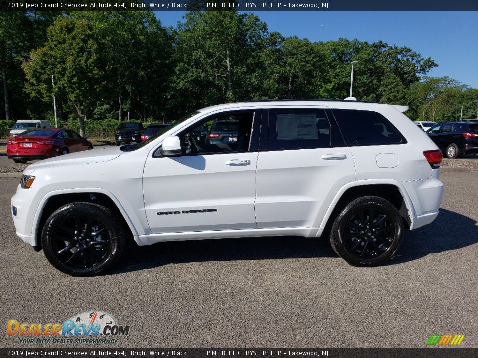 2019 Jeep Grand Cherokee Altitude 4x4 Bright White / Black Photo #3