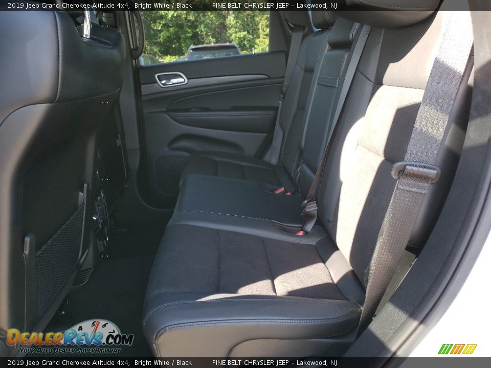2019 Jeep Grand Cherokee Altitude 4x4 Bright White / Black Photo #5