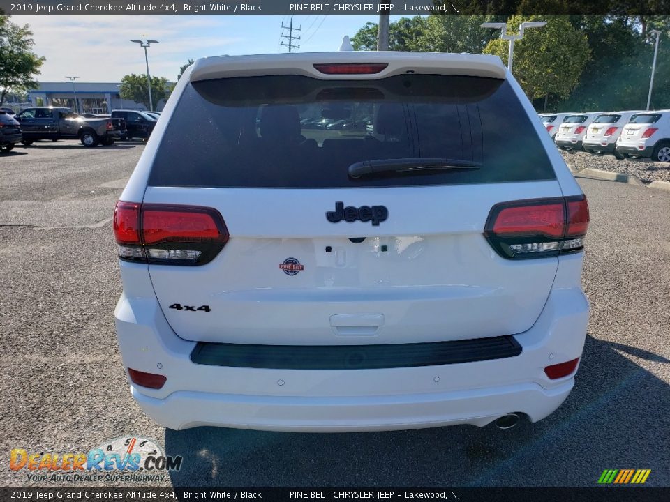 2019 Jeep Grand Cherokee Altitude 4x4 Bright White / Black Photo #6