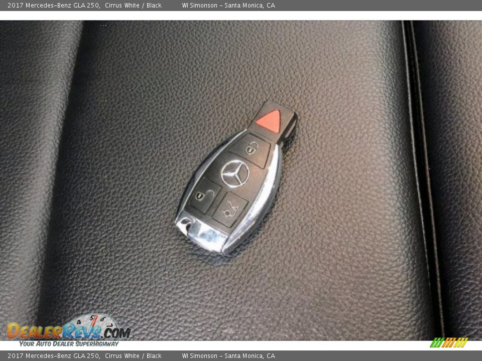 2017 Mercedes-Benz GLA 250 Cirrus White / Black Photo #11