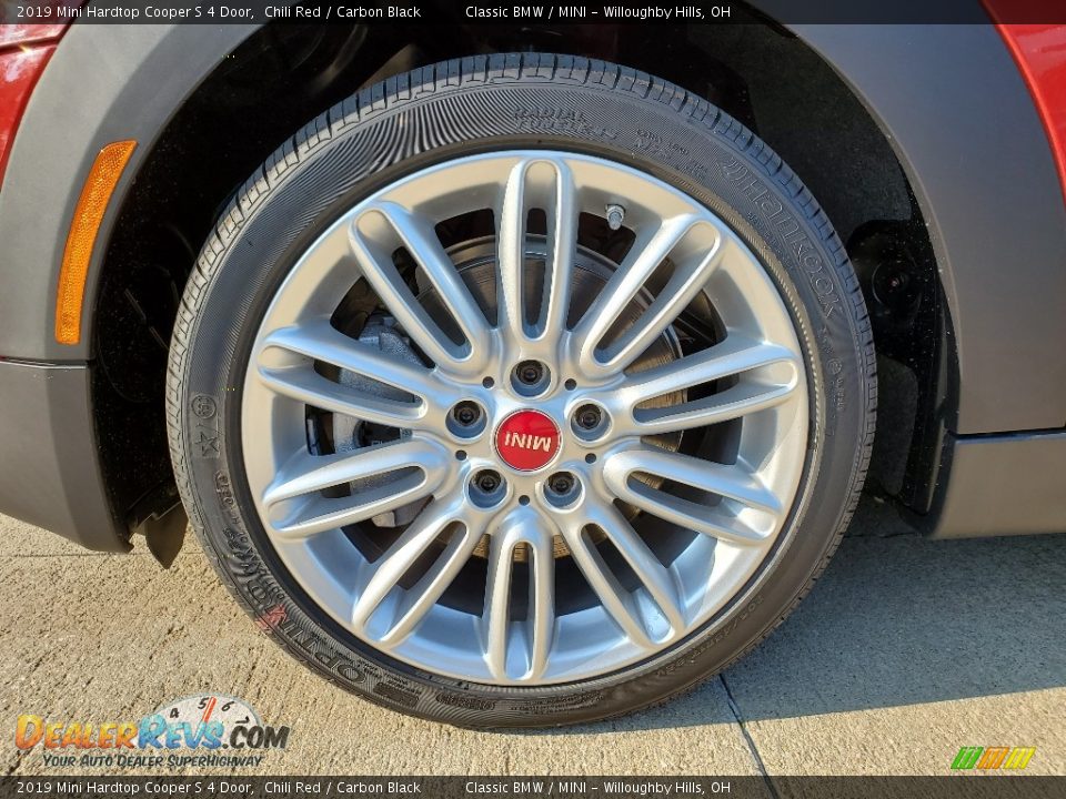 2019 Mini Hardtop Cooper S 4 Door Chili Red / Carbon Black Photo #5