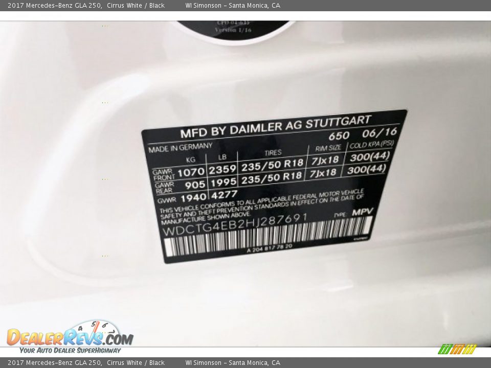 2017 Mercedes-Benz GLA 250 Cirrus White / Black Photo #24