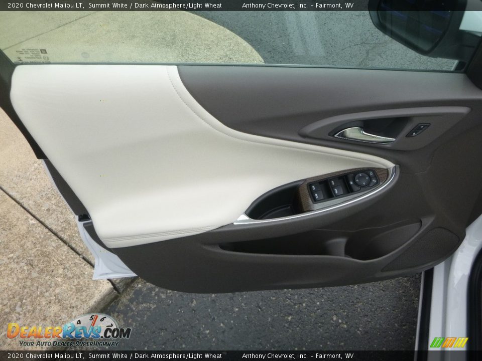 Door Panel of 2020 Chevrolet Malibu LT Photo #11