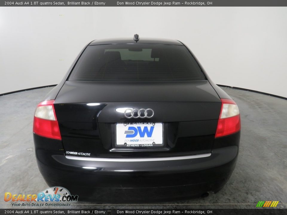 2004 Audi A4 1.8T quattro Sedan Brilliant Black / Ebony Photo #12