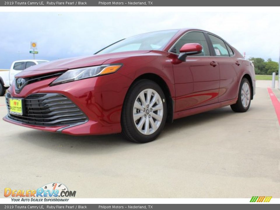 2019 Toyota Camry LE Ruby Flare Pearl / Black Photo #4