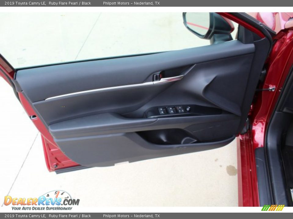 2019 Toyota Camry LE Ruby Flare Pearl / Black Photo #9