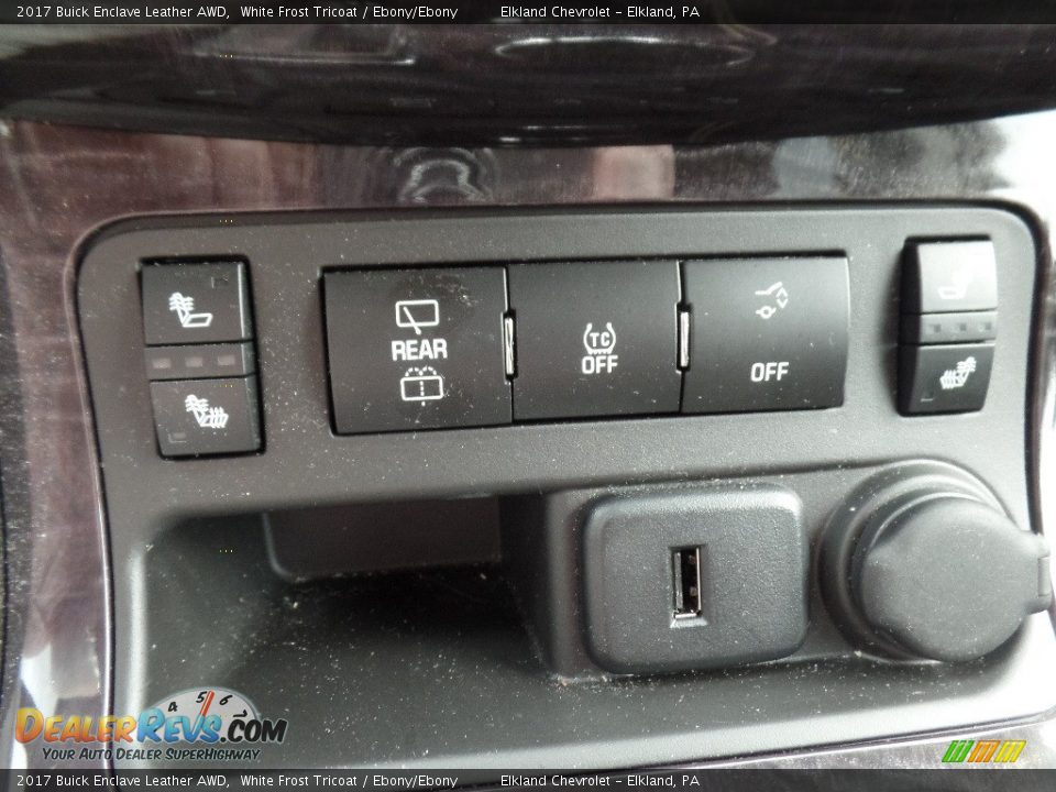 2017 Buick Enclave Leather AWD White Frost Tricoat / Ebony/Ebony Photo #32
