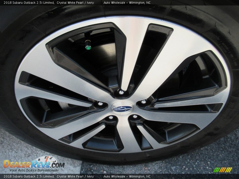 2018 Subaru Outback 2.5i Limited Crystal White Pearl / Ivory Photo #8