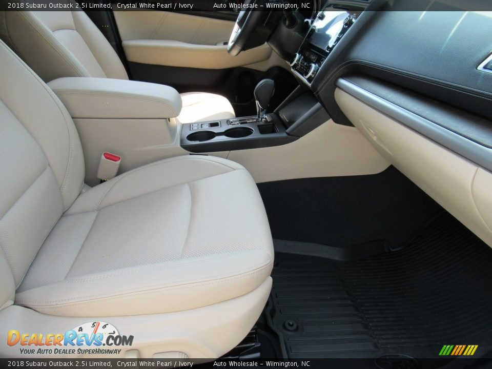 2018 Subaru Outback 2.5i Limited Crystal White Pearl / Ivory Photo #12