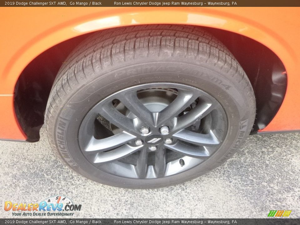 2019 Dodge Challenger SXT AWD Go Mango / Black Photo #9