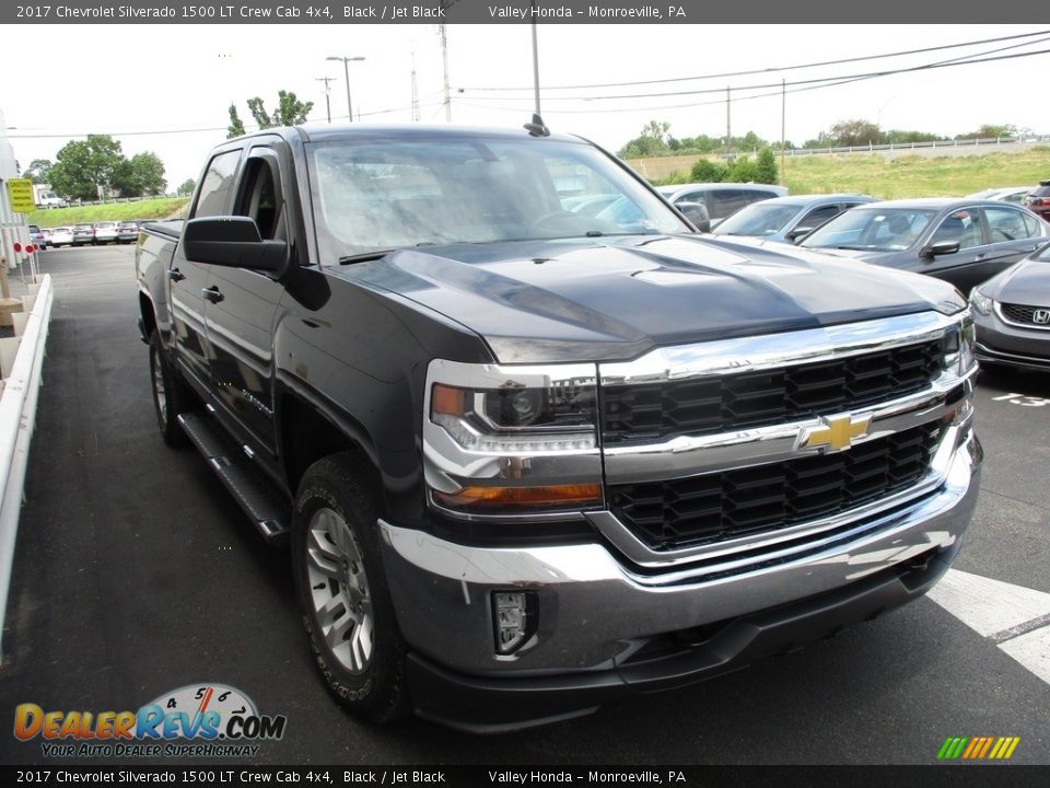 2017 Chevrolet Silverado 1500 LT Crew Cab 4x4 Black / Jet Black Photo #6