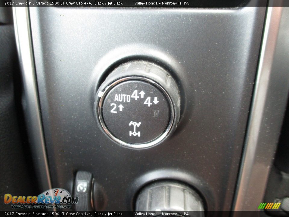 2017 Chevrolet Silverado 1500 LT Crew Cab 4x4 Black / Jet Black Photo #15