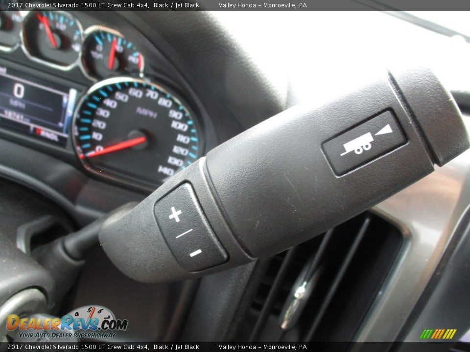 2017 Chevrolet Silverado 1500 LT Crew Cab 4x4 Black / Jet Black Photo #19