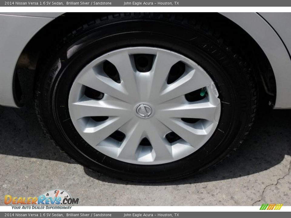 2014 Nissan Versa 1.6 SV Sedan Brilliant Silver / Sandstone Photo #11