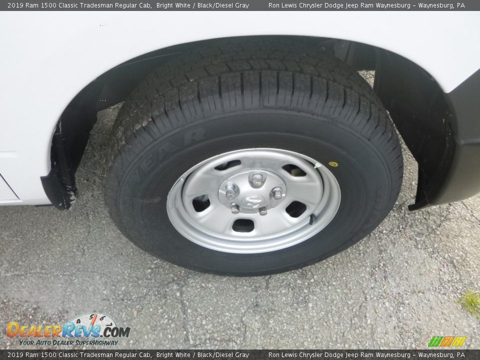 2019 Ram 1500 Classic Tradesman Regular Cab Bright White / Black/Diesel Gray Photo #9