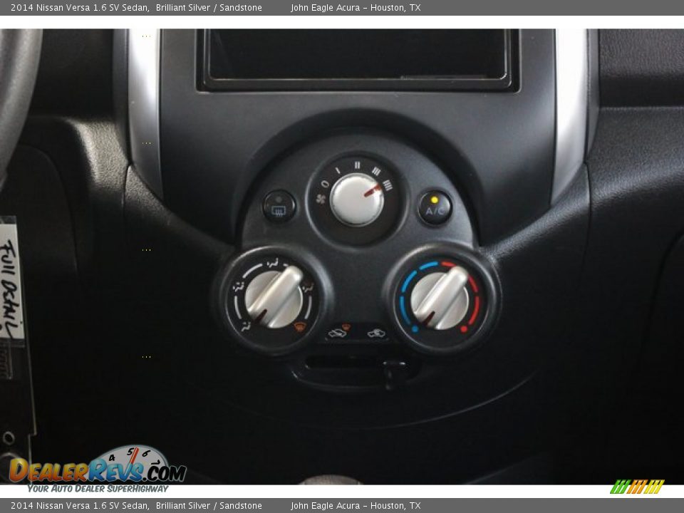 2014 Nissan Versa 1.6 SV Sedan Brilliant Silver / Sandstone Photo #30