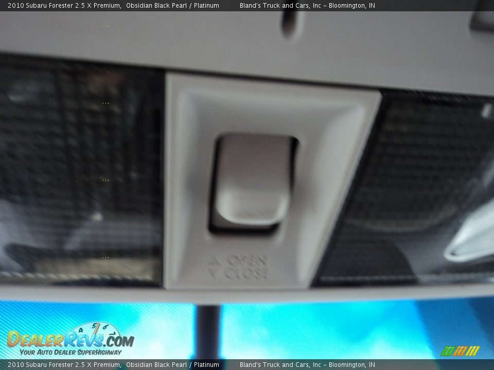 2010 Subaru Forester 2.5 X Premium Obsidian Black Pearl / Platinum Photo #22