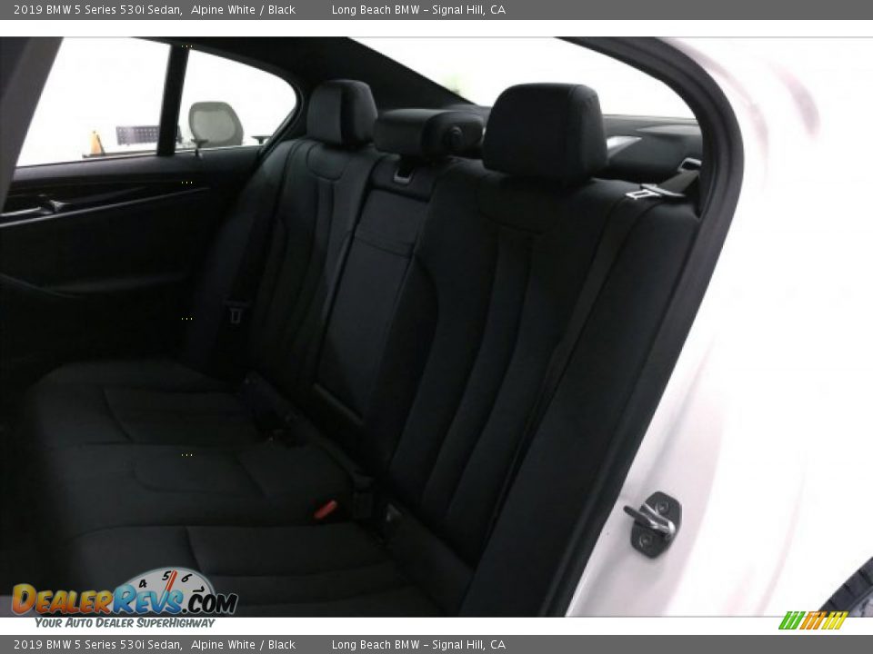 2019 BMW 5 Series 530i Sedan Alpine White / Black Photo #33