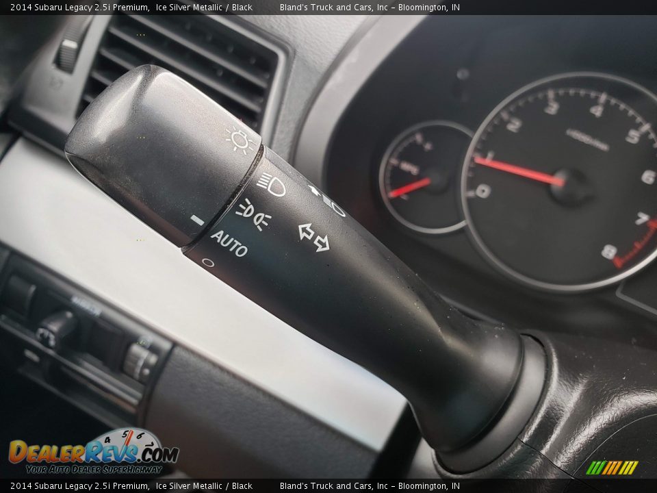 2014 Subaru Legacy 2.5i Premium Ice Silver Metallic / Black Photo #14