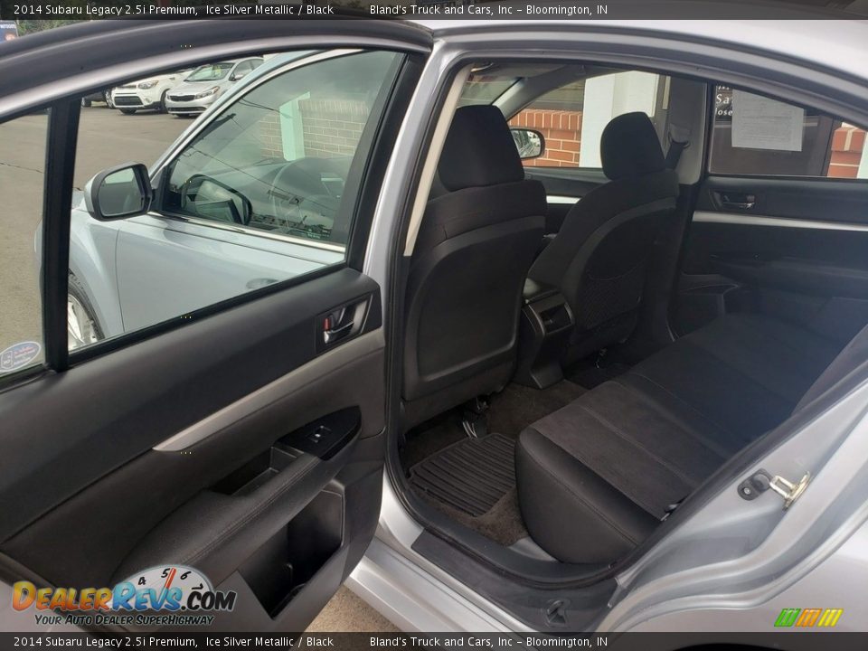 2014 Subaru Legacy 2.5i Premium Ice Silver Metallic / Black Photo #25