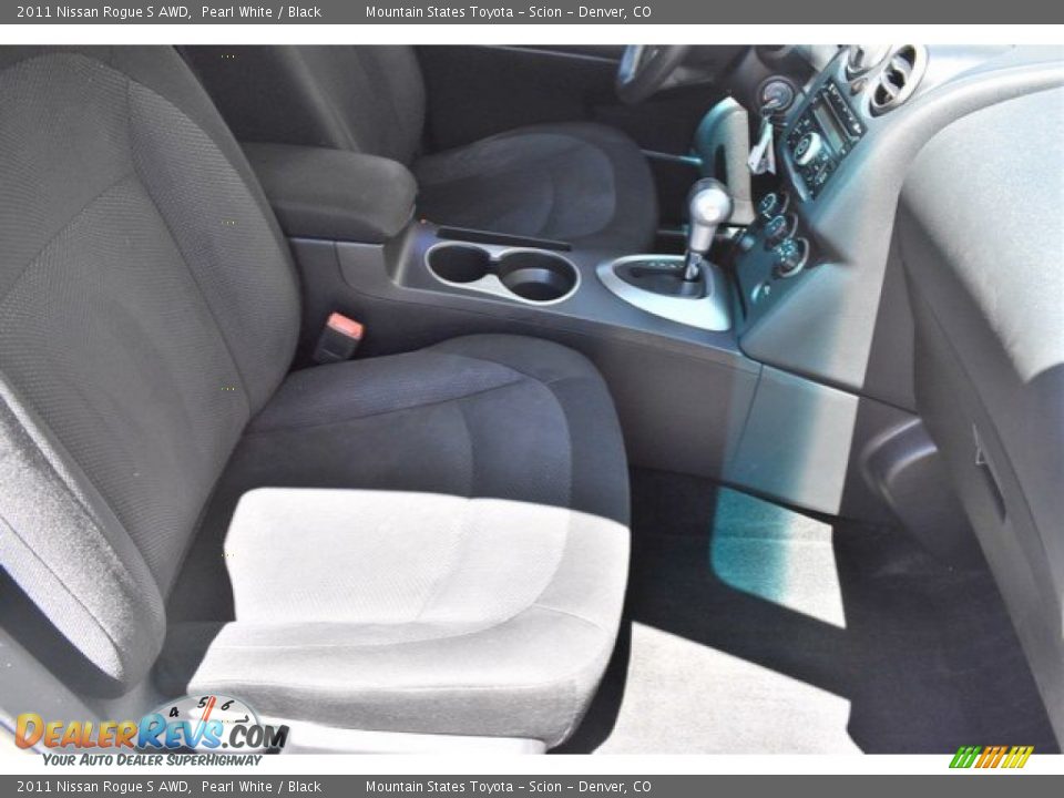 2011 Nissan Rogue S AWD Pearl White / Black Photo #17