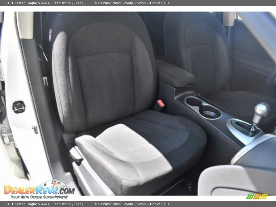 2011 Nissan Rogue S AWD Pearl White / Black Photo #18