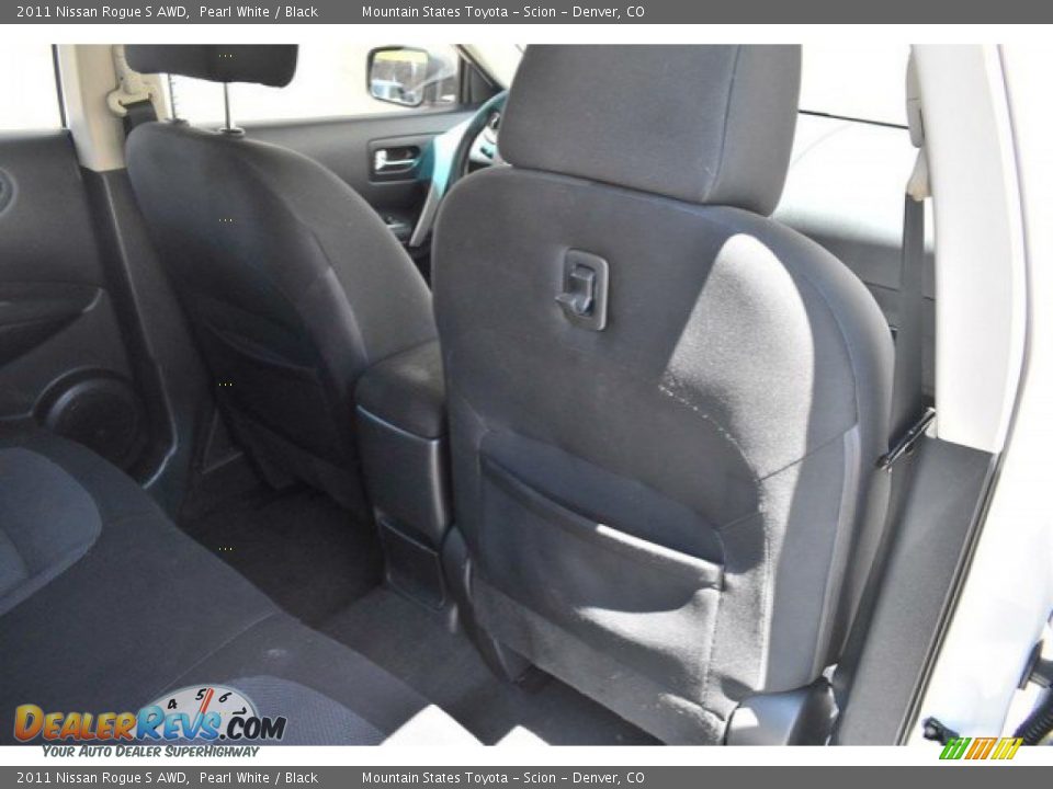 2011 Nissan Rogue S AWD Pearl White / Black Photo #20