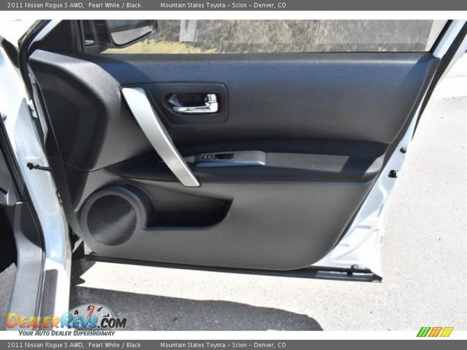 2011 Nissan Rogue S AWD Pearl White / Black Photo #25