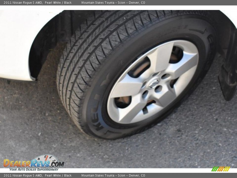2011 Nissan Rogue S AWD Pearl White / Black Photo #28