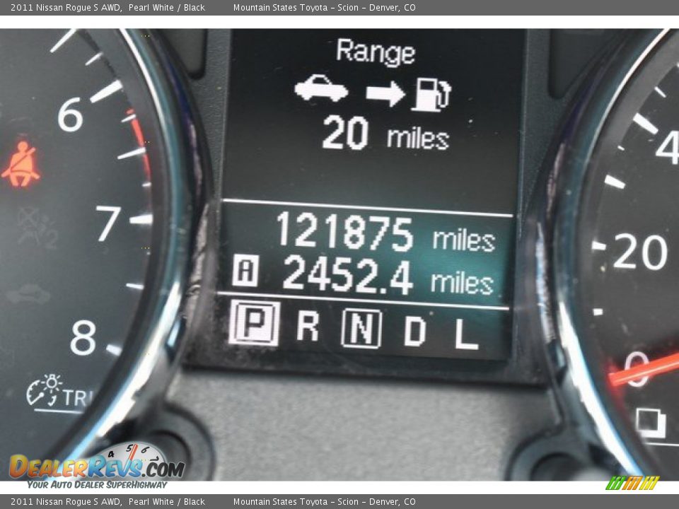 2011 Nissan Rogue S AWD Pearl White / Black Photo #29