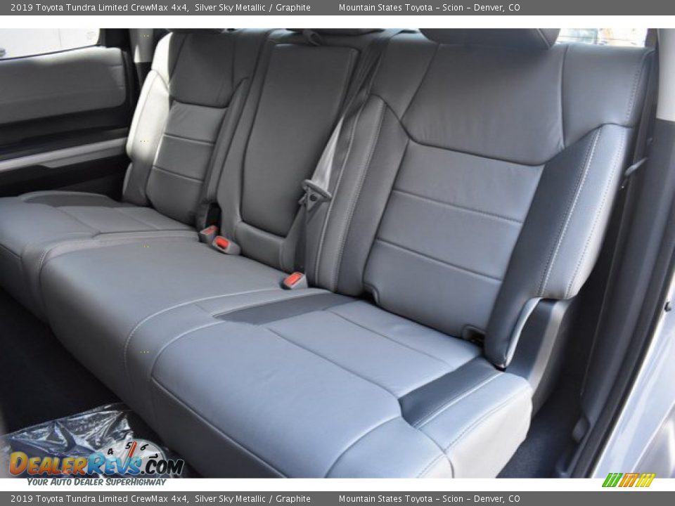 2019 Toyota Tundra Limited CrewMax 4x4 Silver Sky Metallic / Graphite Photo #10