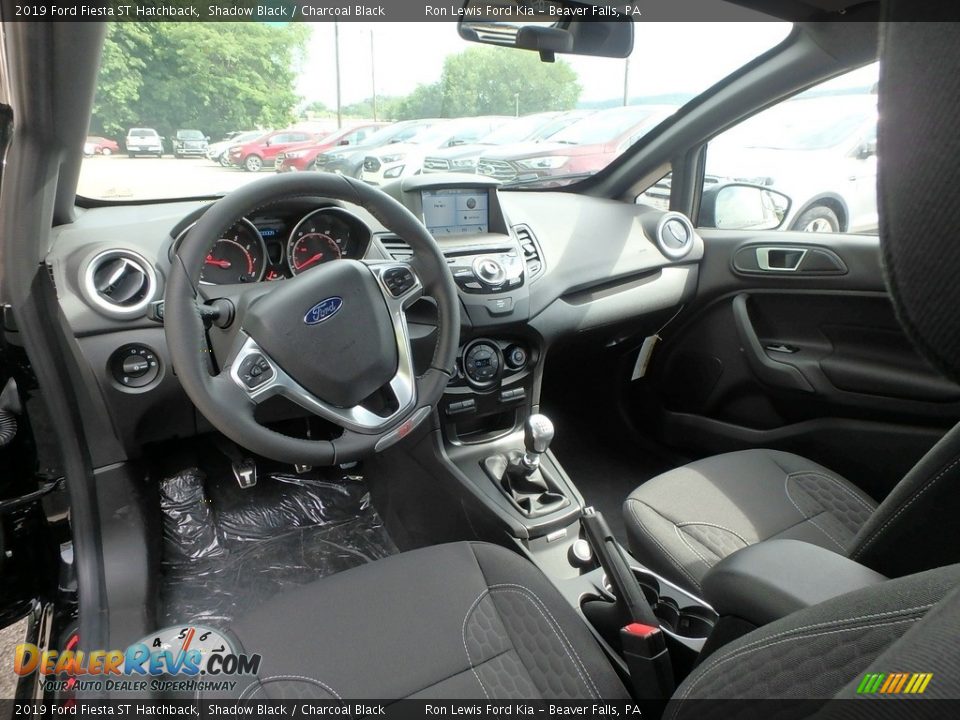 Charcoal Black Interior - 2019 Ford Fiesta ST Hatchback Photo #15