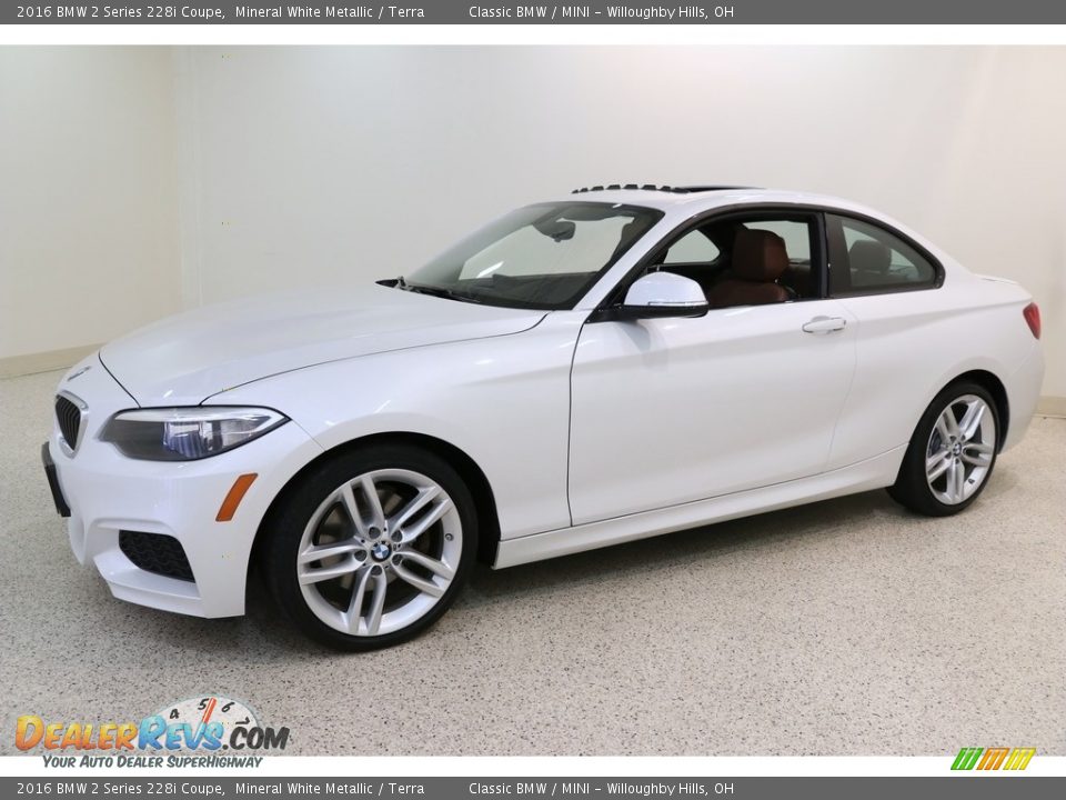 2016 BMW 2 Series 228i Coupe Mineral White Metallic / Terra Photo #3