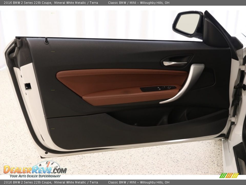 2016 BMW 2 Series 228i Coupe Mineral White Metallic / Terra Photo #4