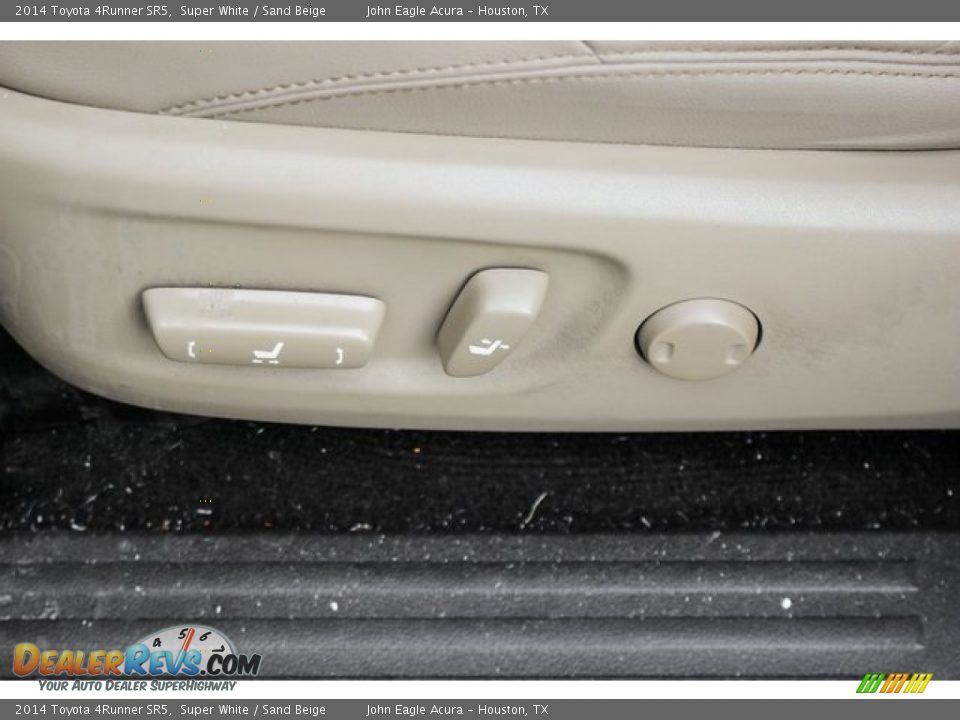 2014 Toyota 4Runner SR5 Super White / Sand Beige Photo #17