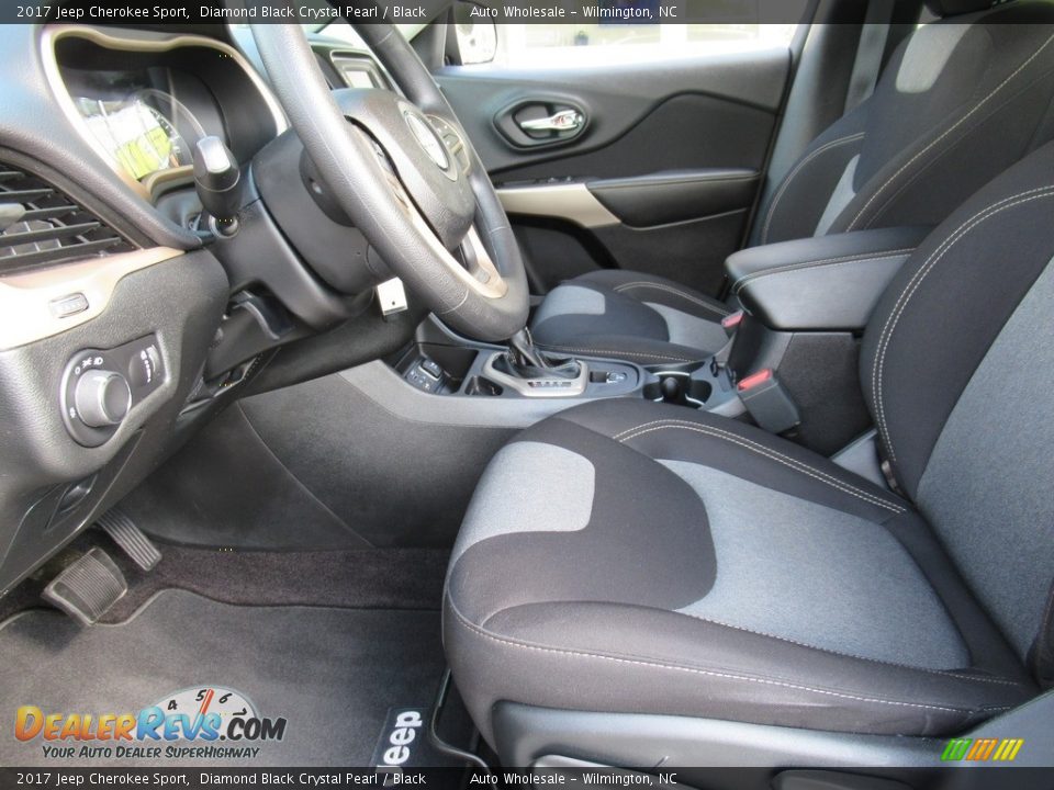 2017 Jeep Cherokee Sport Diamond Black Crystal Pearl / Black Photo #11