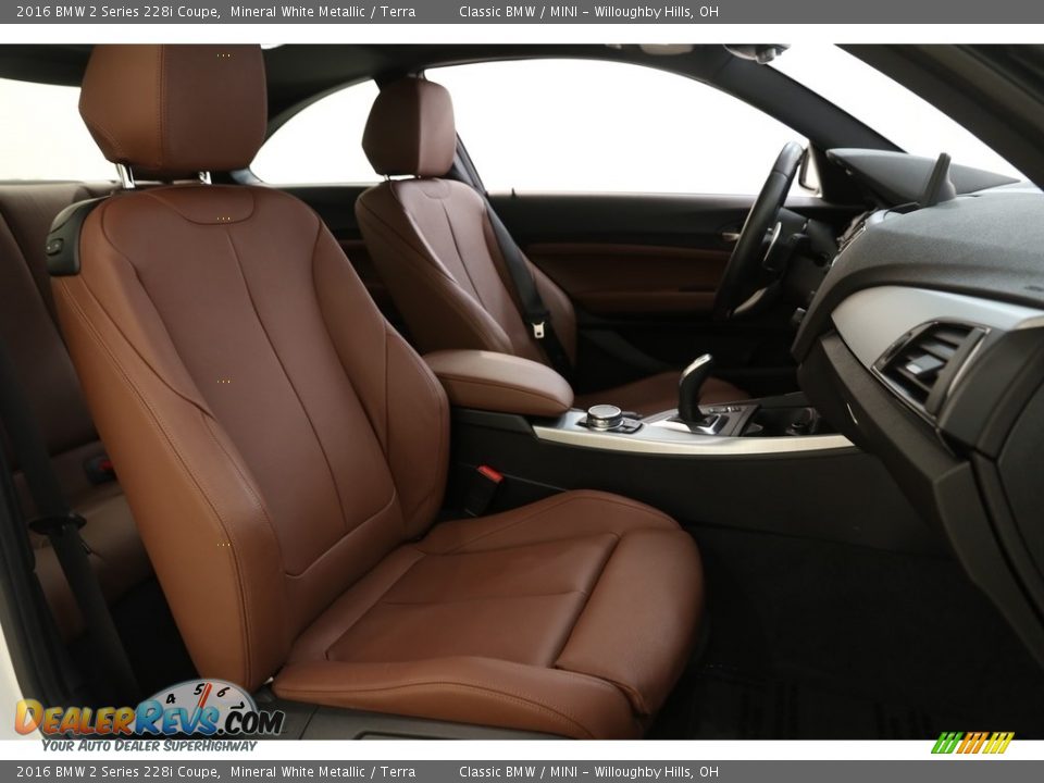 2016 BMW 2 Series 228i Coupe Mineral White Metallic / Terra Photo #18