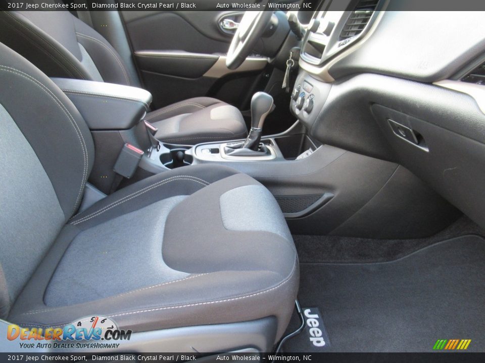 2017 Jeep Cherokee Sport Diamond Black Crystal Pearl / Black Photo #13