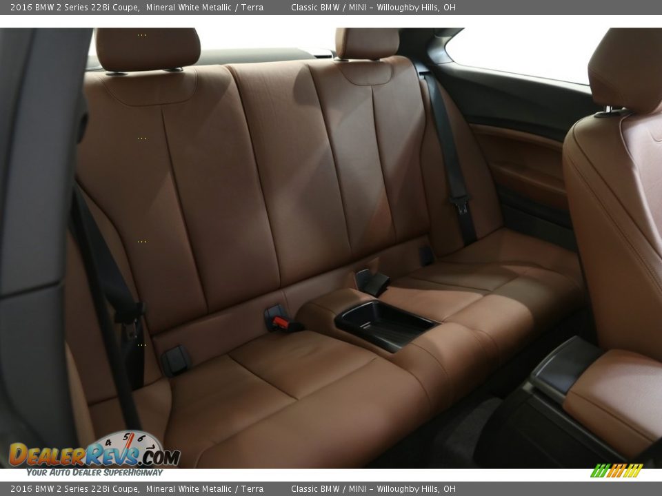2016 BMW 2 Series 228i Coupe Mineral White Metallic / Terra Photo #19