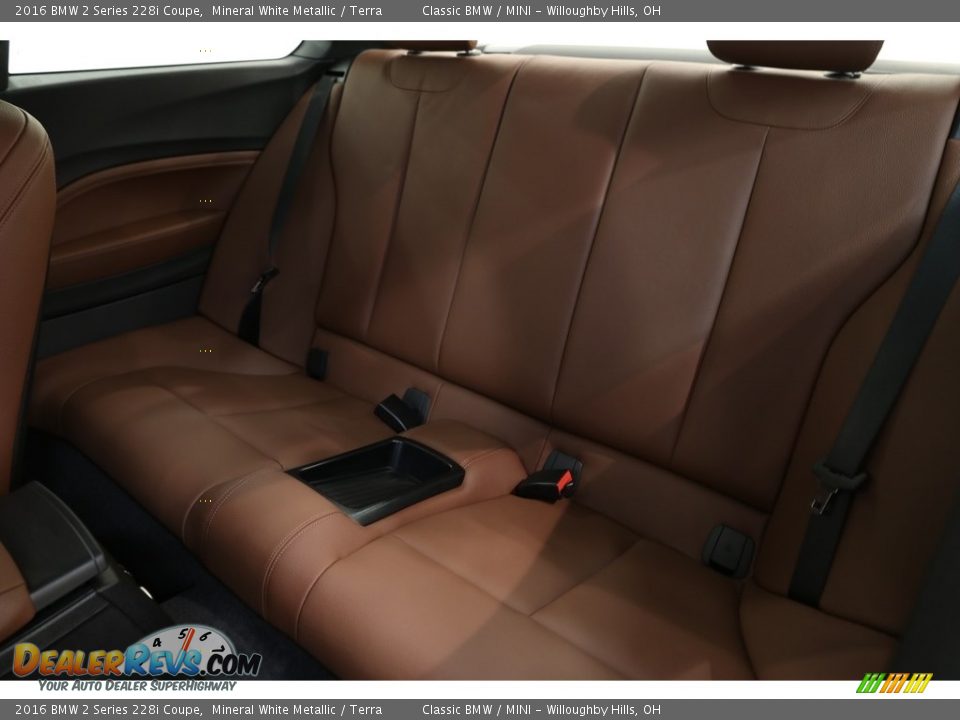 2016 BMW 2 Series 228i Coupe Mineral White Metallic / Terra Photo #20