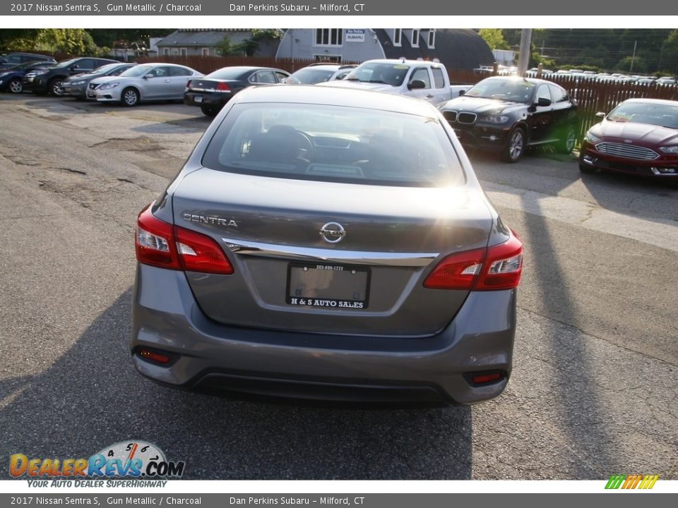2017 Nissan Sentra S Gun Metallic / Charcoal Photo #6