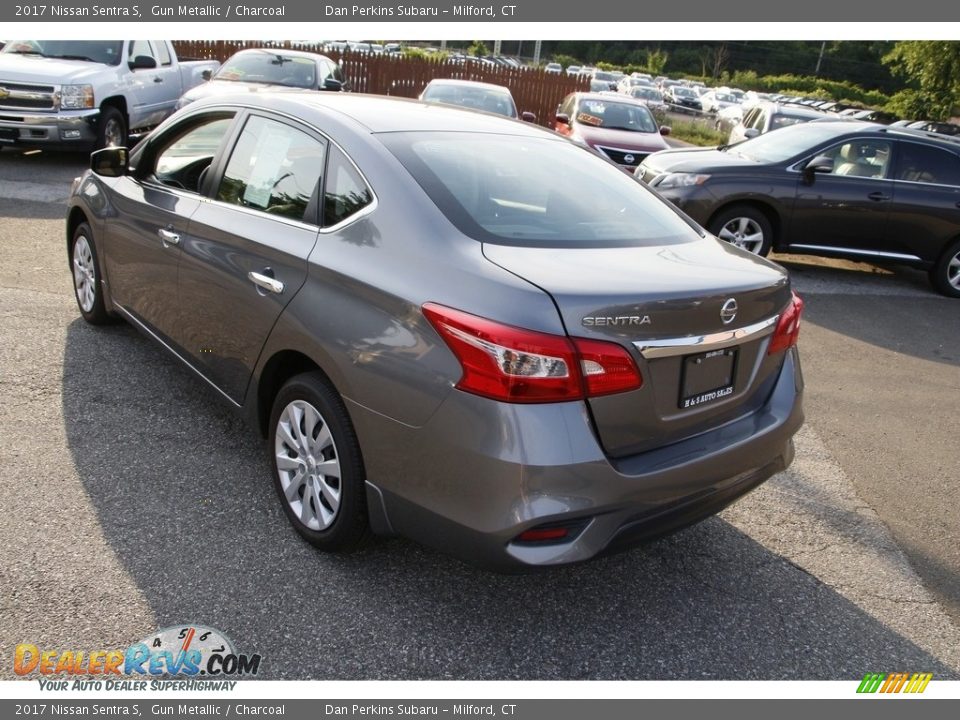 2017 Nissan Sentra S Gun Metallic / Charcoal Photo #7